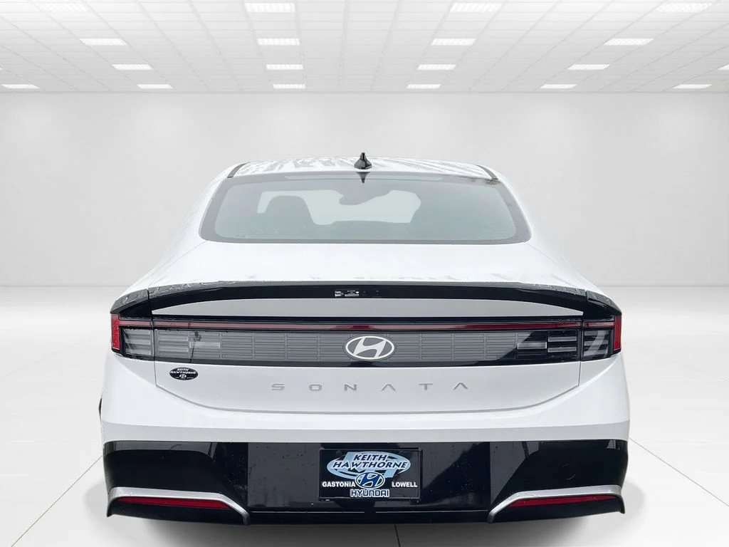 New 2026 White Hyundai SEL Sport image 5