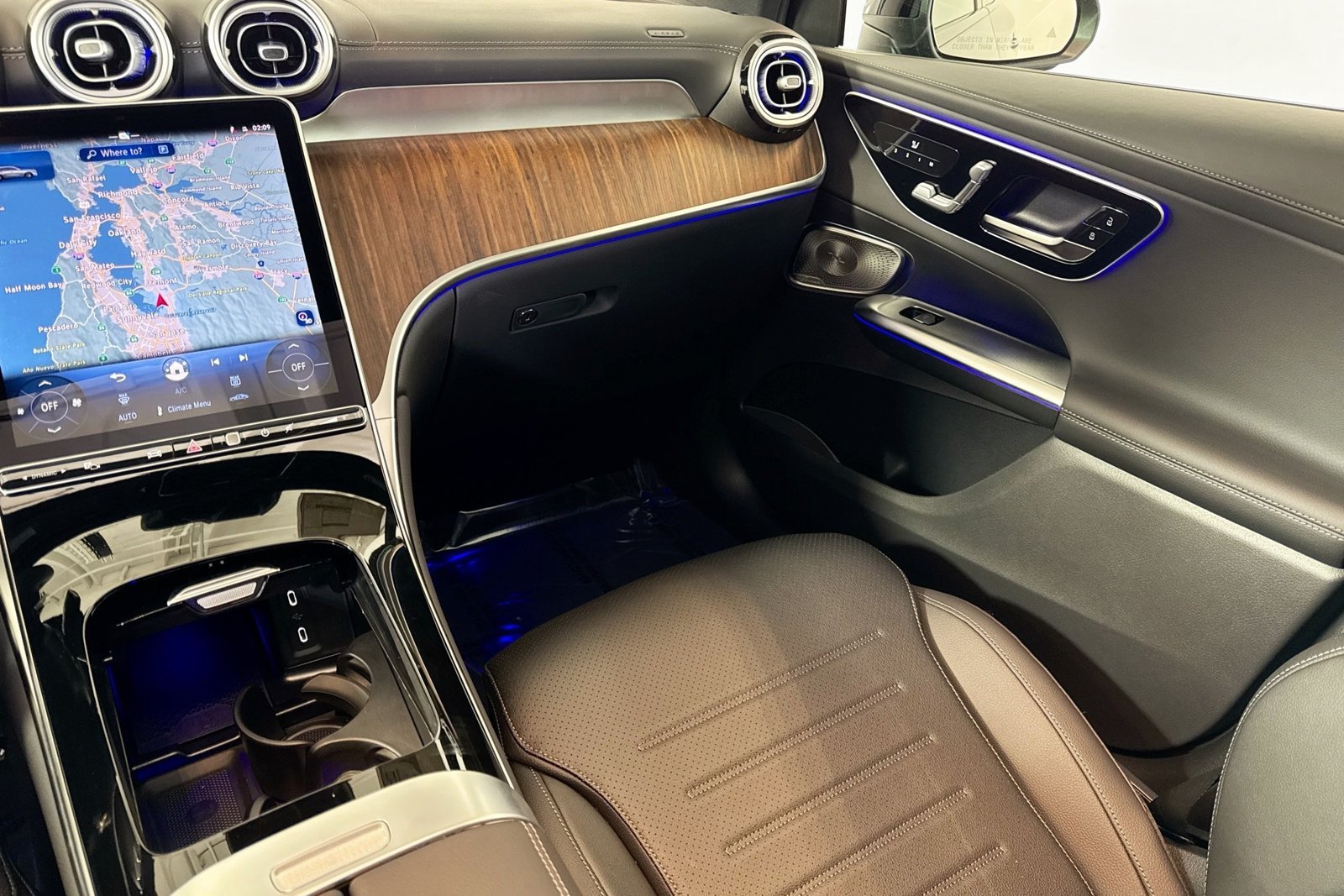 New 2026 Graphite Grey Metallic Mercedes-Benz GLC 300 image 21