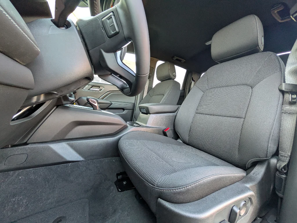 New 2026 Sterling Gray Metallic Chevrolet 4WD LT image 10