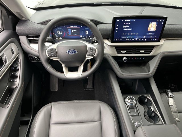 Used 2026 Agate Black Metallic Ford Active with 100A Pkg image 14
