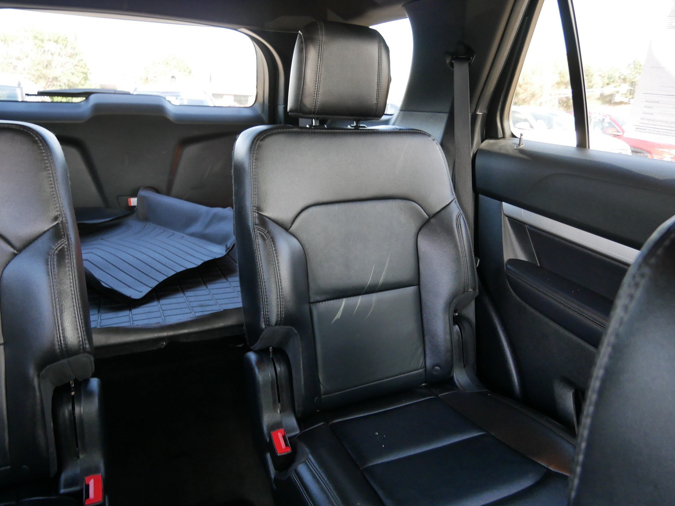 2017 Ford Explorer XLT - Photo 14