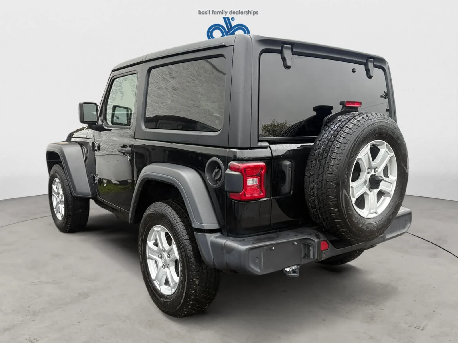 Used 2022 Black Clearcoat Jeep Sport S image 3