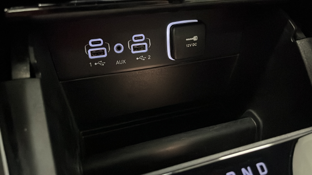 Used 2024 Bright White Clearcoat Jeep Summit image 32
