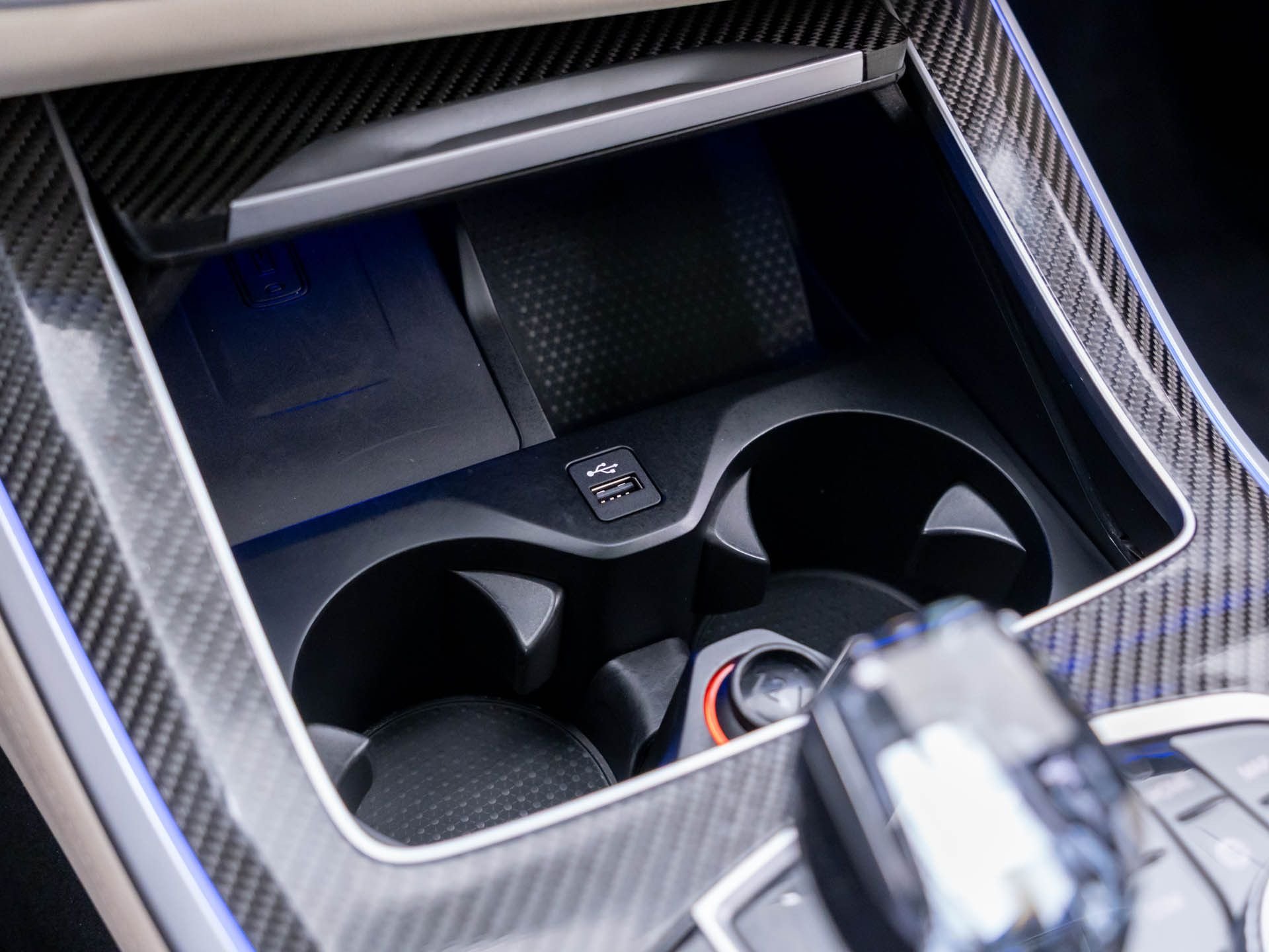 Used 2022 Black Sapphire Metallic BMW M50i image 31