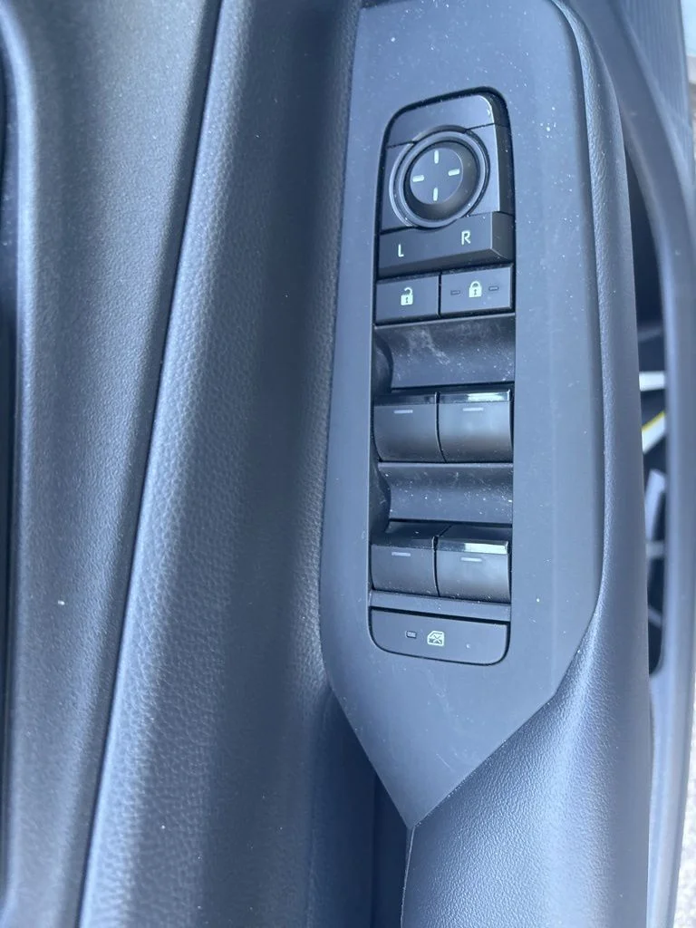 Used 2024  Toyota SE image 19