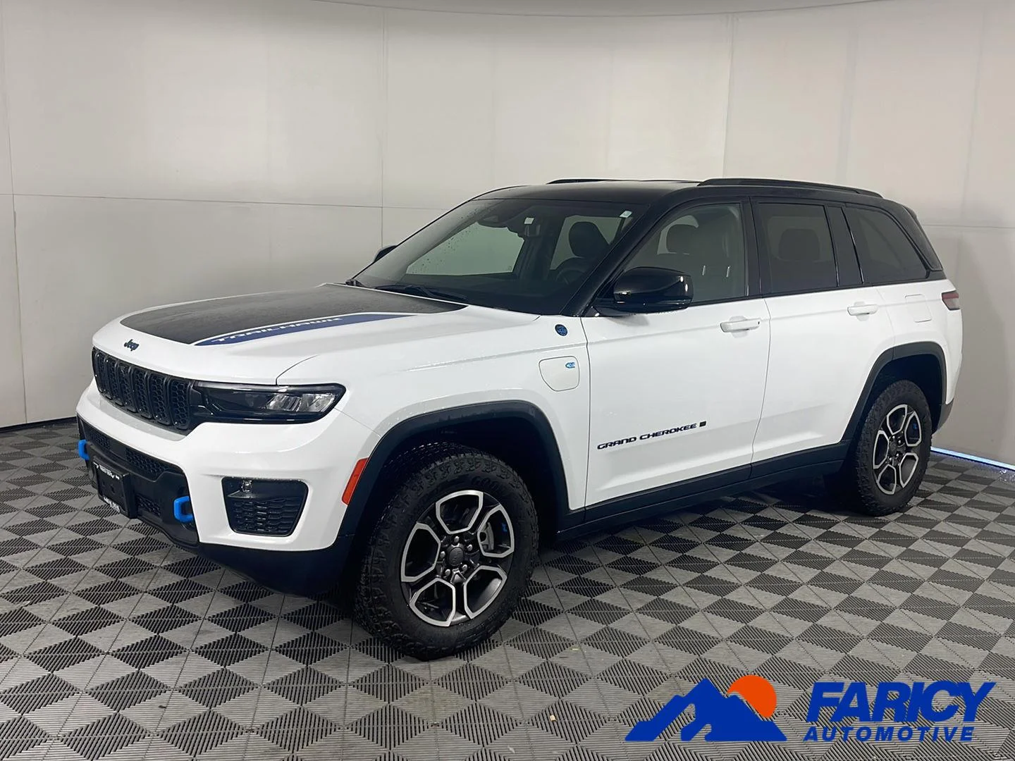 2023 Jeep Grand Cherokee Trailhawk 4xe 4x4's photo