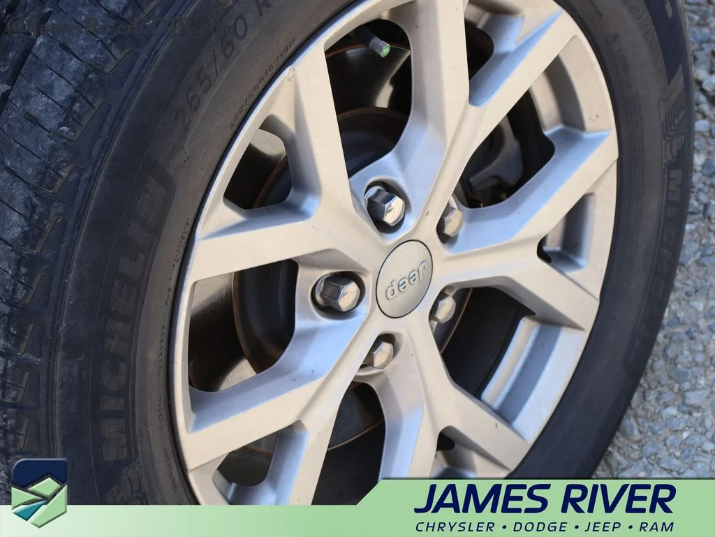 Used 2021 Gray Jeep Limited image 30
