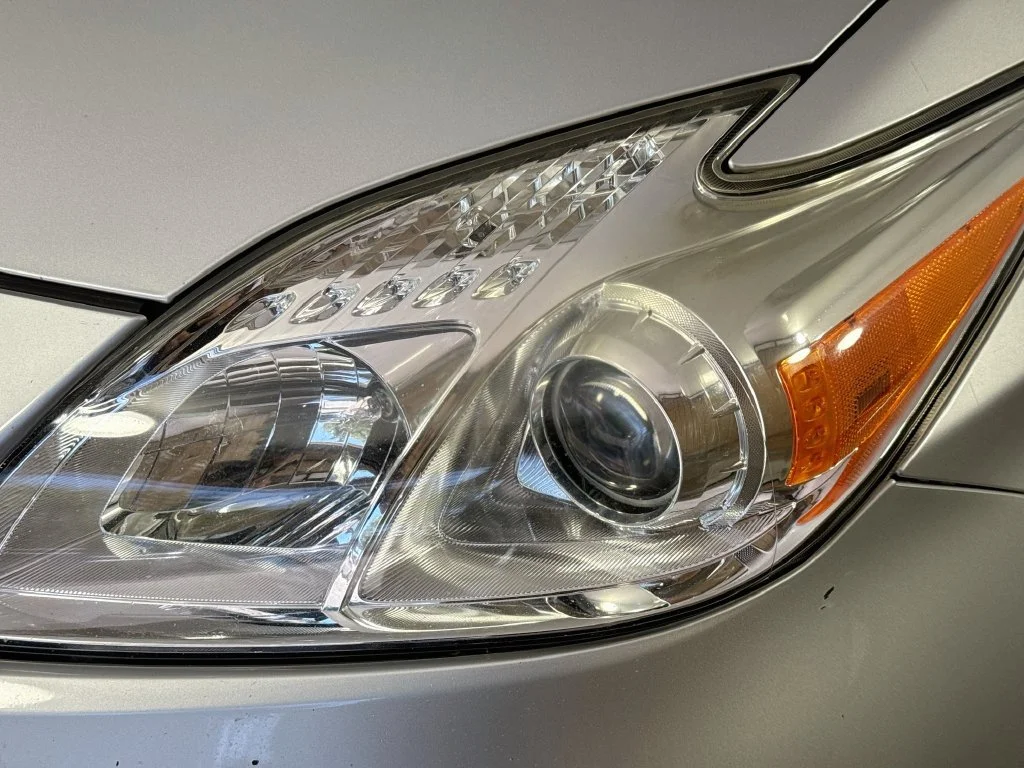 Used 2014 Silver Toyota Three image 35