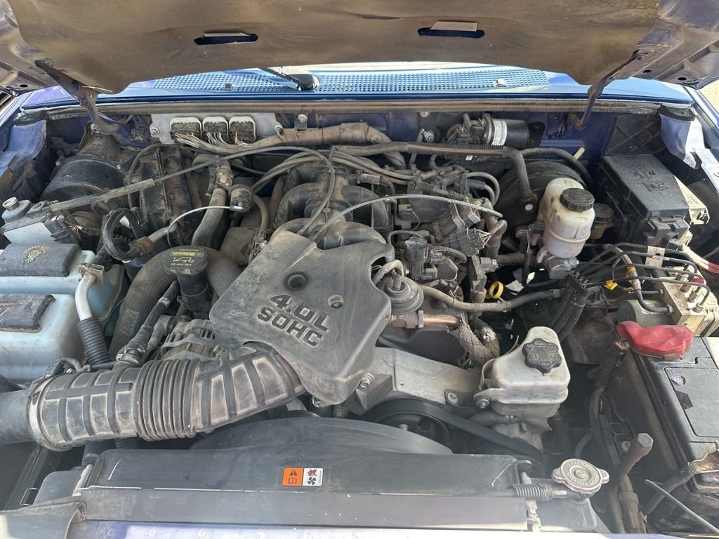 Used 2011 Blue Ford XLT image 22