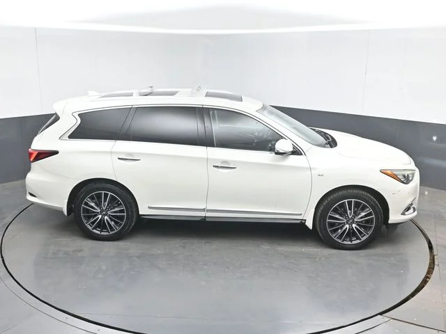 Used 2017 Majestic INFINITI Base image 42