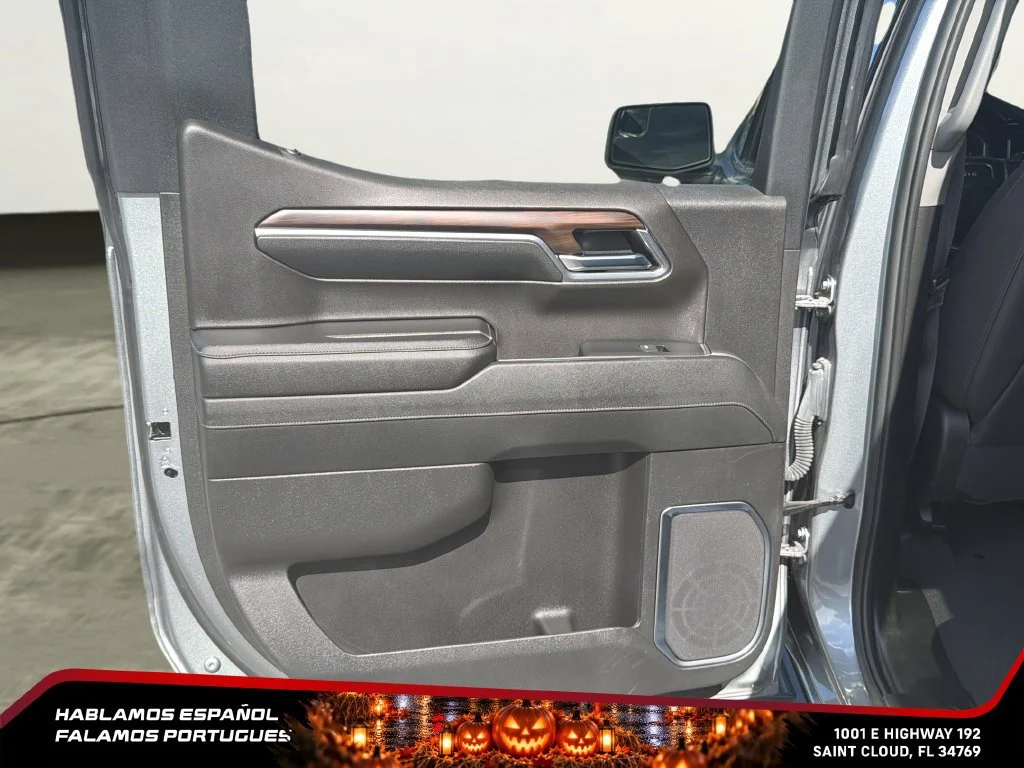 Used 2024 Sterling Metallic GMC SLT image 21
