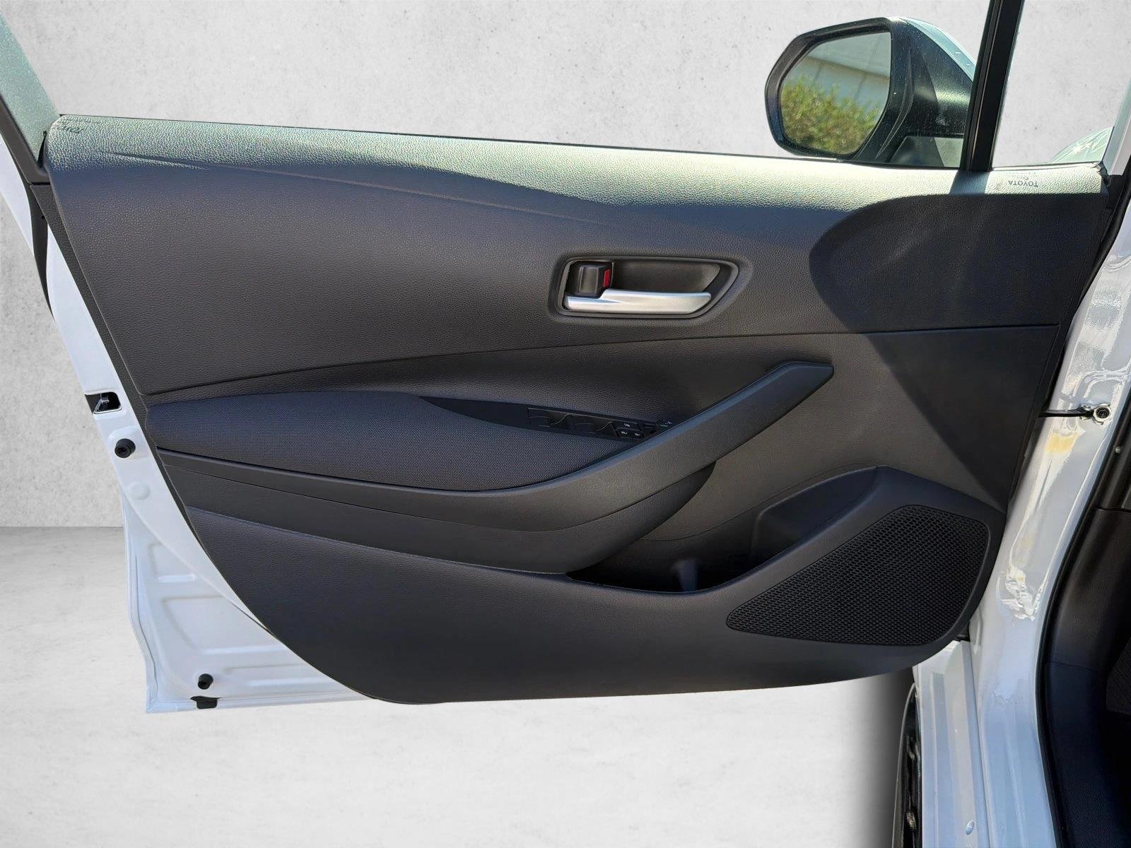 New 2027 Wind Chill Pearl Toyota SE image 10