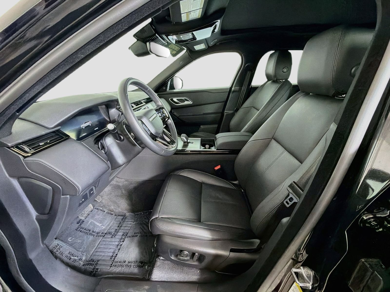 Certified Used 2026 Santorini Black Land Rover S image 23