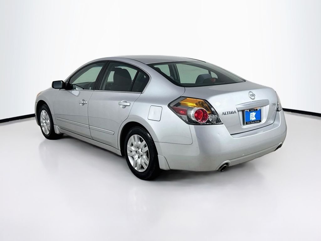 Used 2012 Brilliant Silver Metallic Nissan 2.5 S image 5