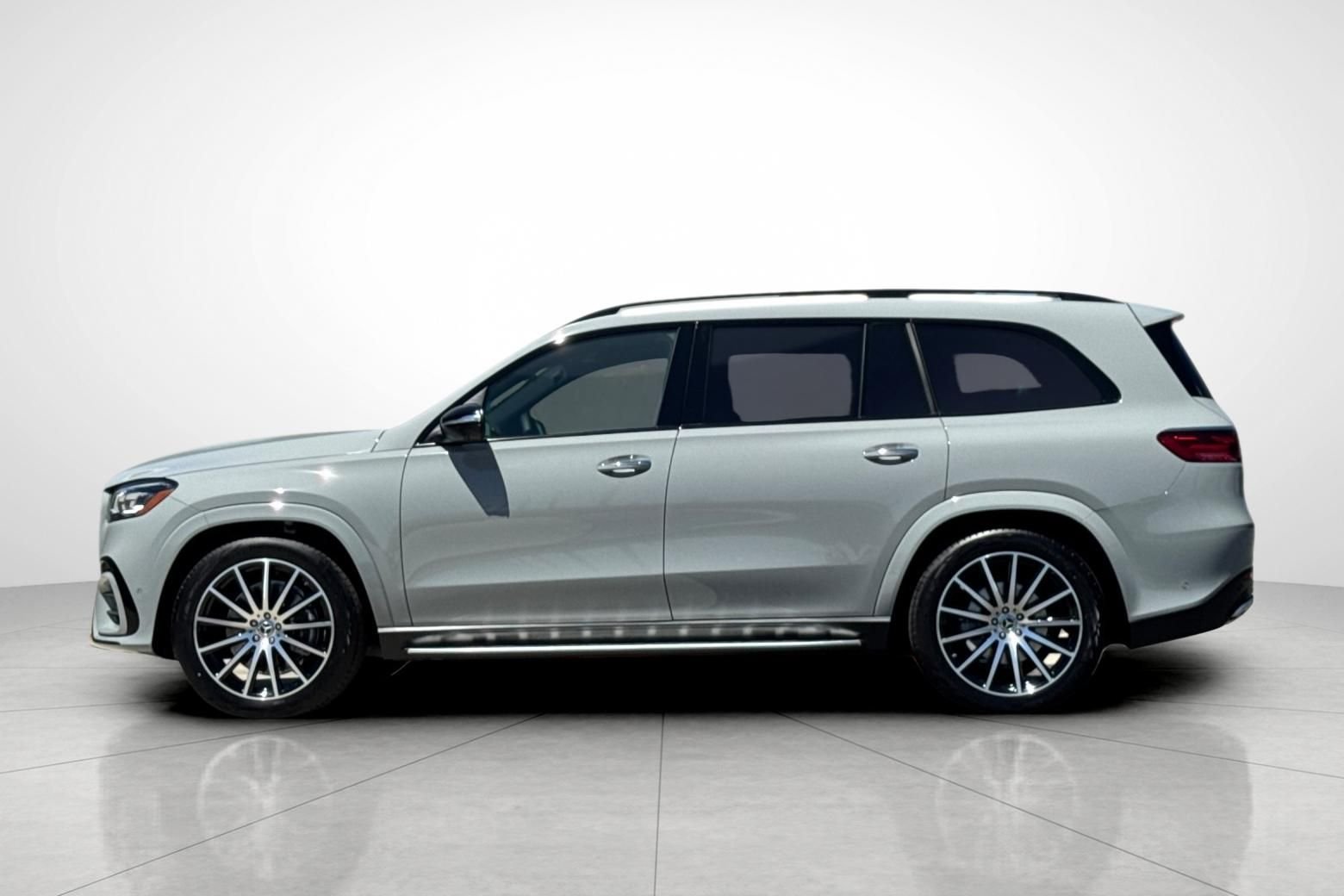 New 2026 MANUFAKTUR Alpine Grey Mercedes-Benz GLS 450 image 34