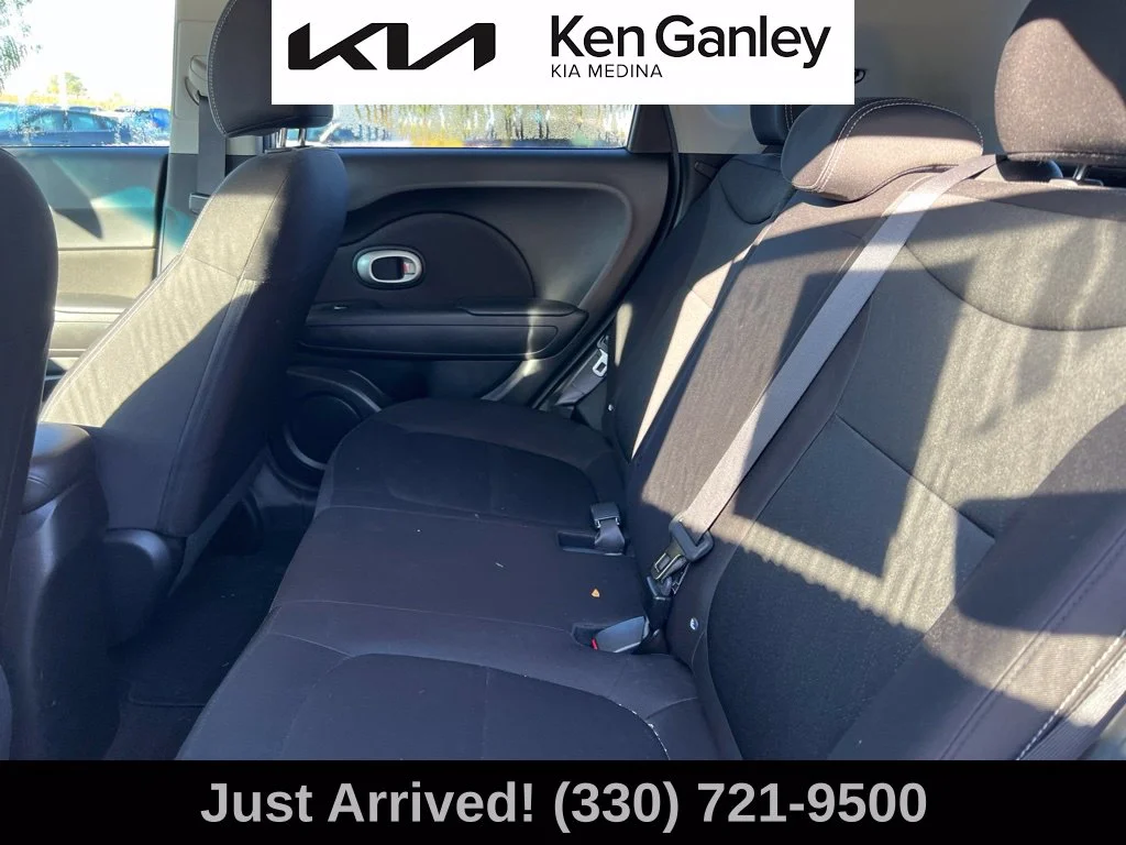 Used 2017 Silver Kia Base image 10