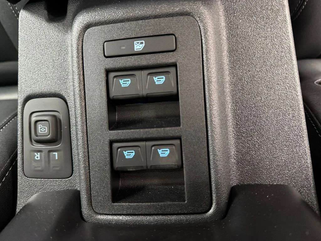 New 2026 Gray Ford Badlands image 16