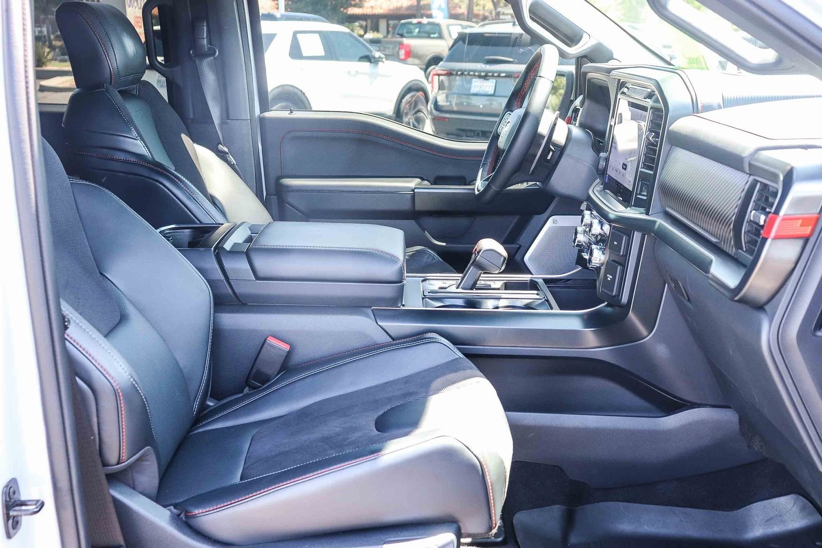 Used 2025 White Metallic Ford Raptor image 16
