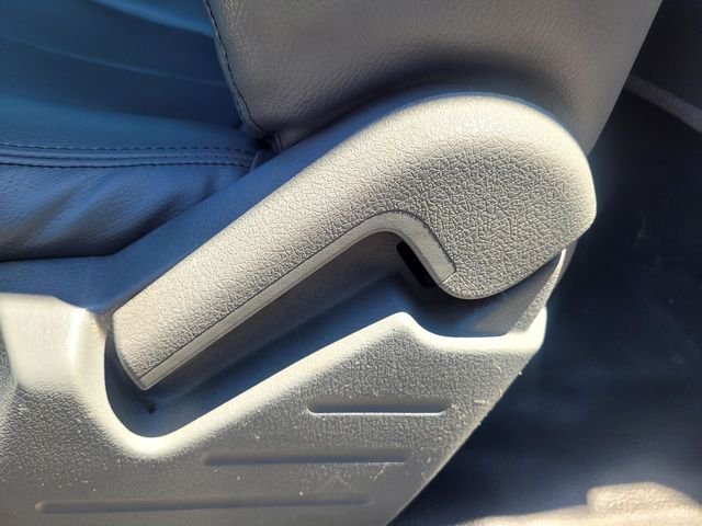 Used 2013 White Ford XL image 11
