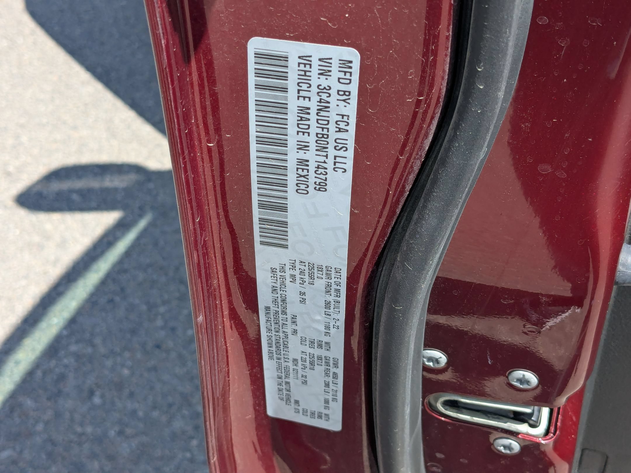 Used 2022 Velvet Red Pearlcoat Jeep Latitude Lux image 36