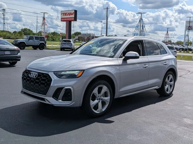 Used 2022 Silver Audi 45 S line Premium image 3