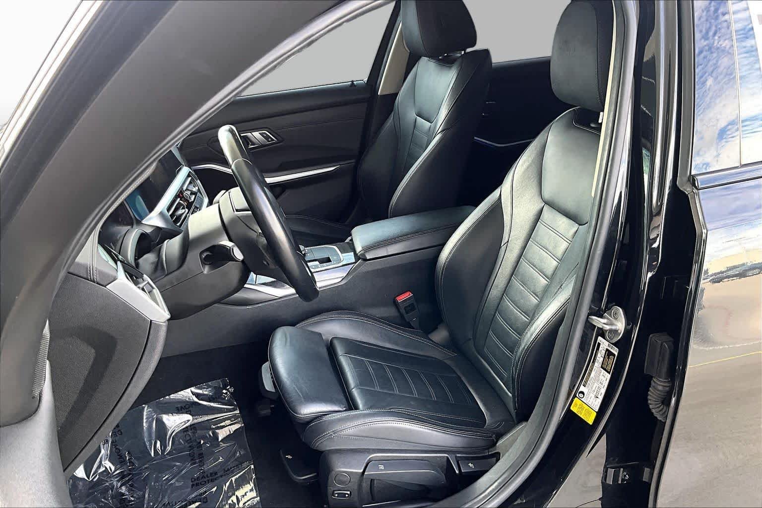 Used 2019 Jet Black BMW 330i image 8