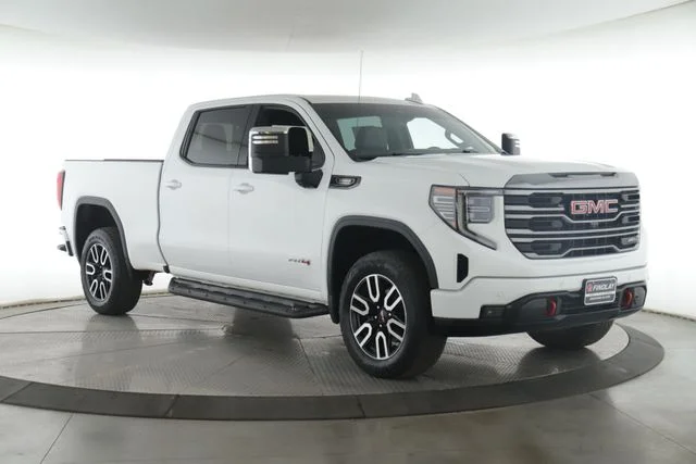 Used 2023 White GMC AT4 image 2