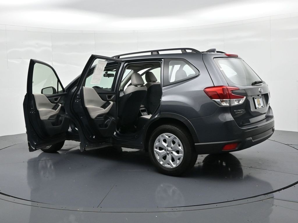 Used 2023 Gray Metallic Subaru Base image 24