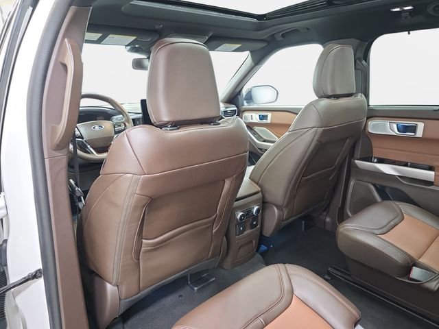 Used 2023 White Ford King Ranch image 12