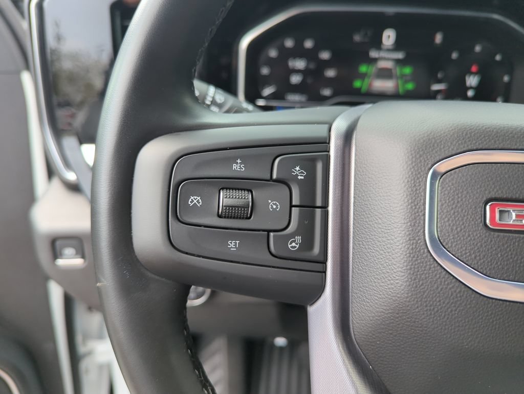 Used 2025 Summit White GMC Elevation image 21