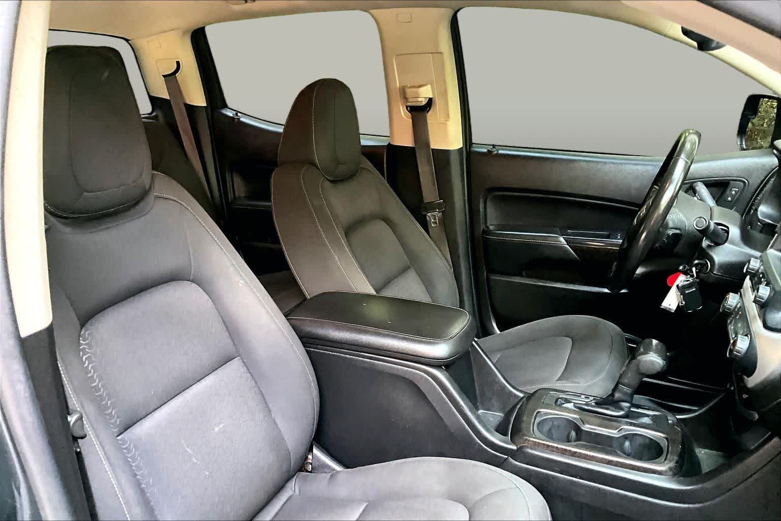 Used 2016 Cyber Gray Metallic GMC 2WD SLE image 9