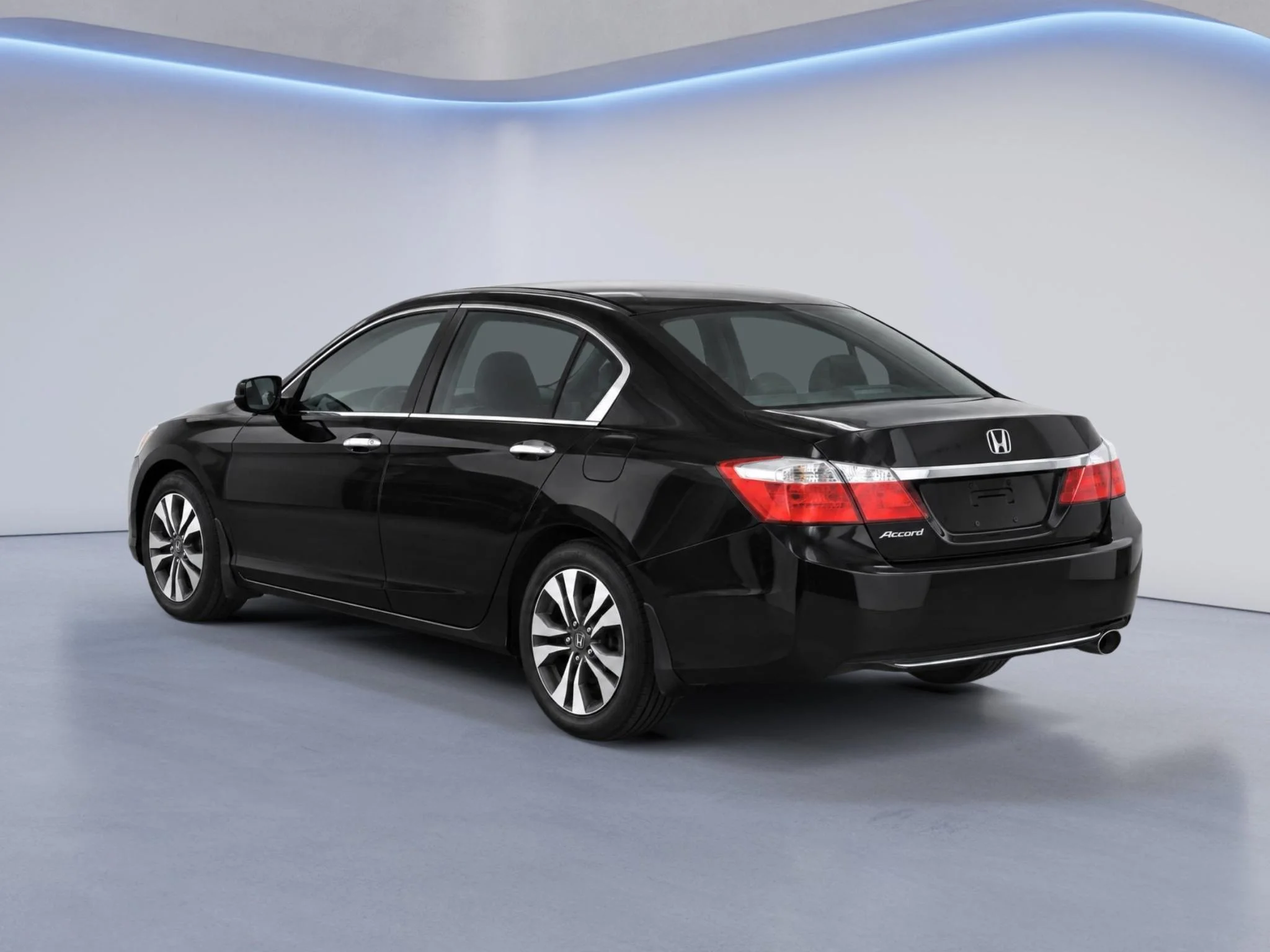 Used 2015 Crystal Black Pearl Honda LX image 2