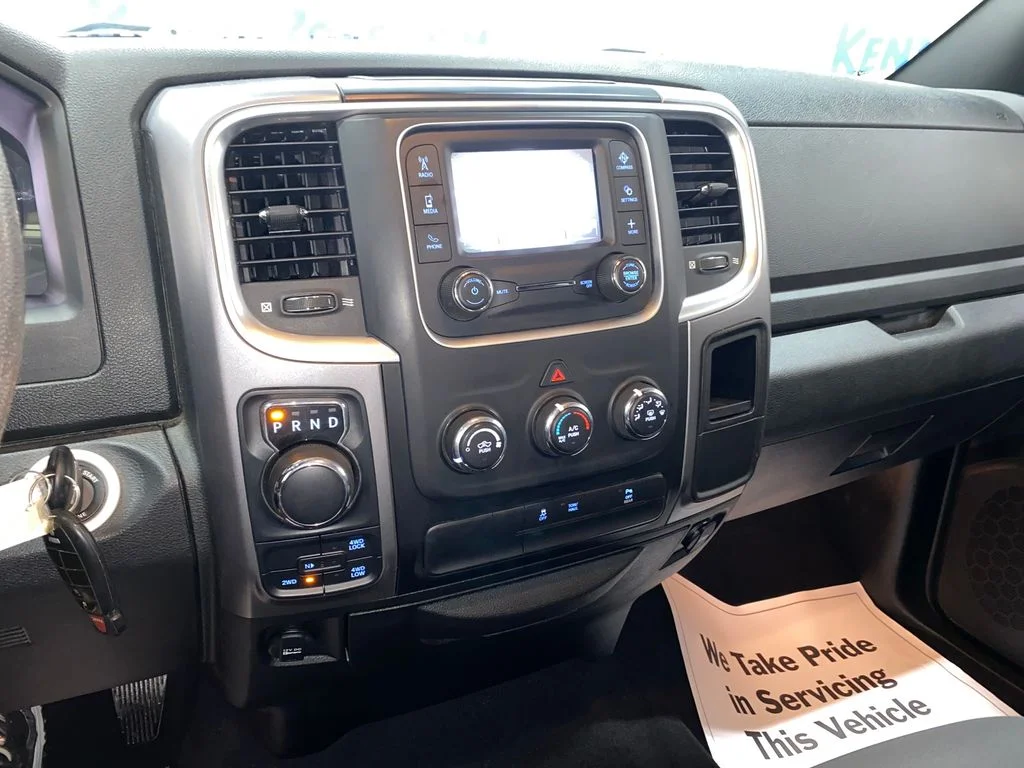 Used 2022 White Ram Warlock image 21