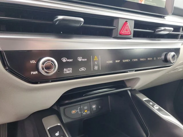 2025 Kia Sorento EX Hybrid - Photo 18