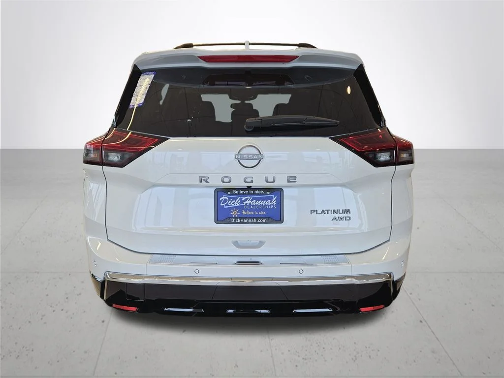 New 2026 Everest White Pearl TriCoat Nissan Platinum image 8