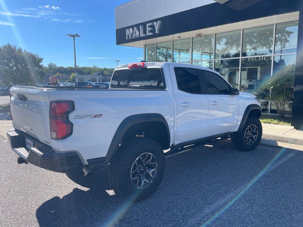 Used 2024 White Chevrolet ZR2 image 4