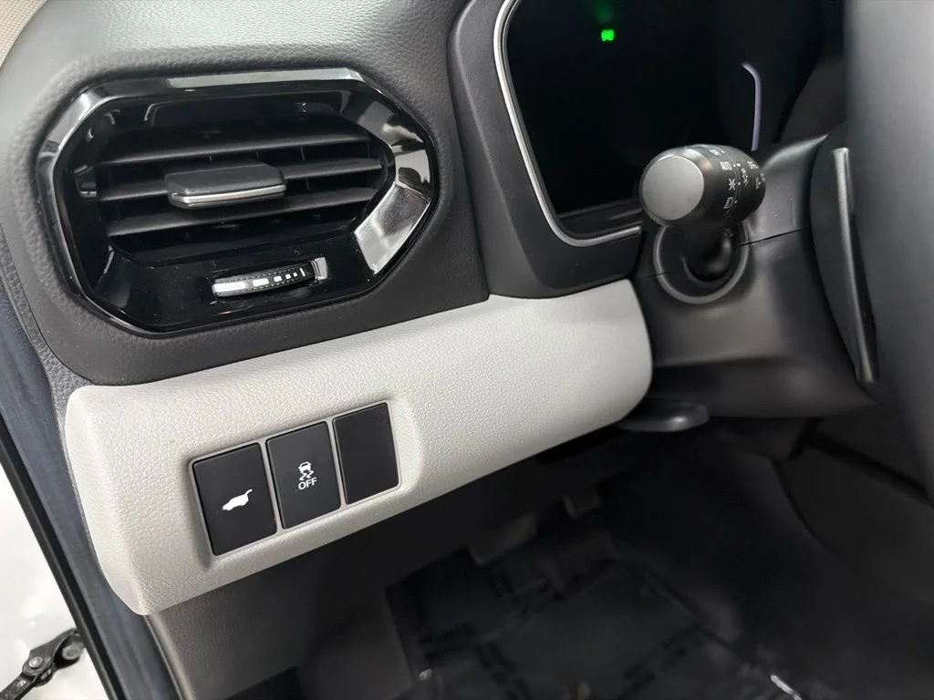 Used 2025  Honda EX-L image 21