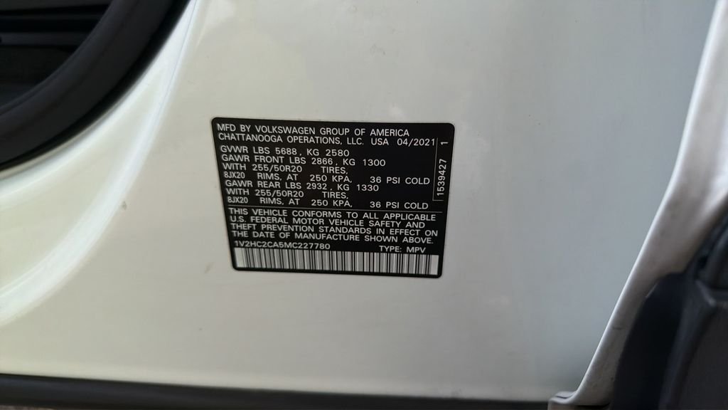 Used 2021 White Volkswagen 2.0T SE w/Technology image 24