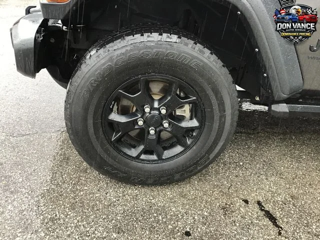 Used 2021 Gray Jeep Unlimited Willys image 27