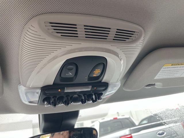 Used 2020 Light White MINI Classic image 32