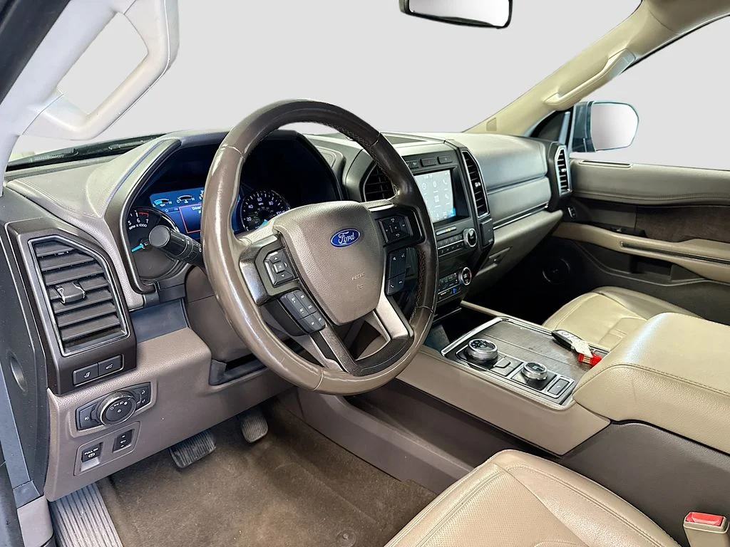 Used 2019 Gray Ford Limited image 10