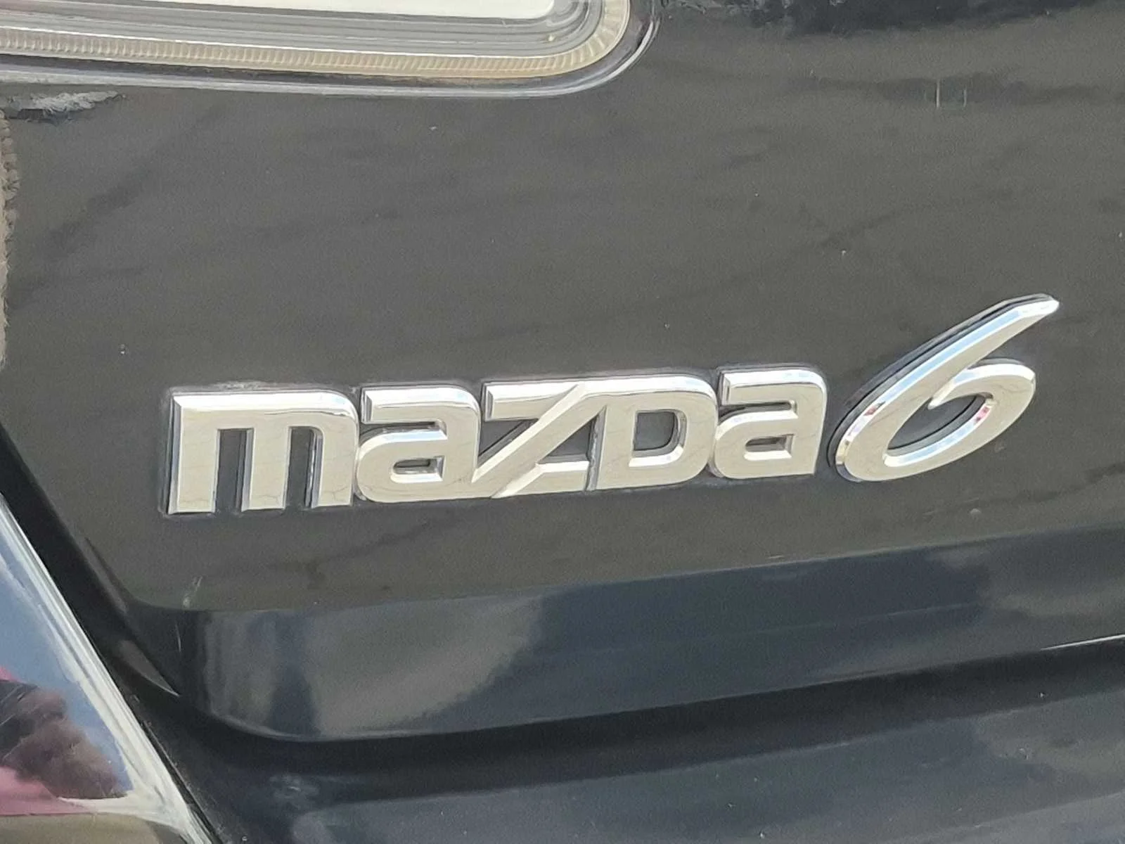Used 2011 Ebony Black Mazda i Sport image 13