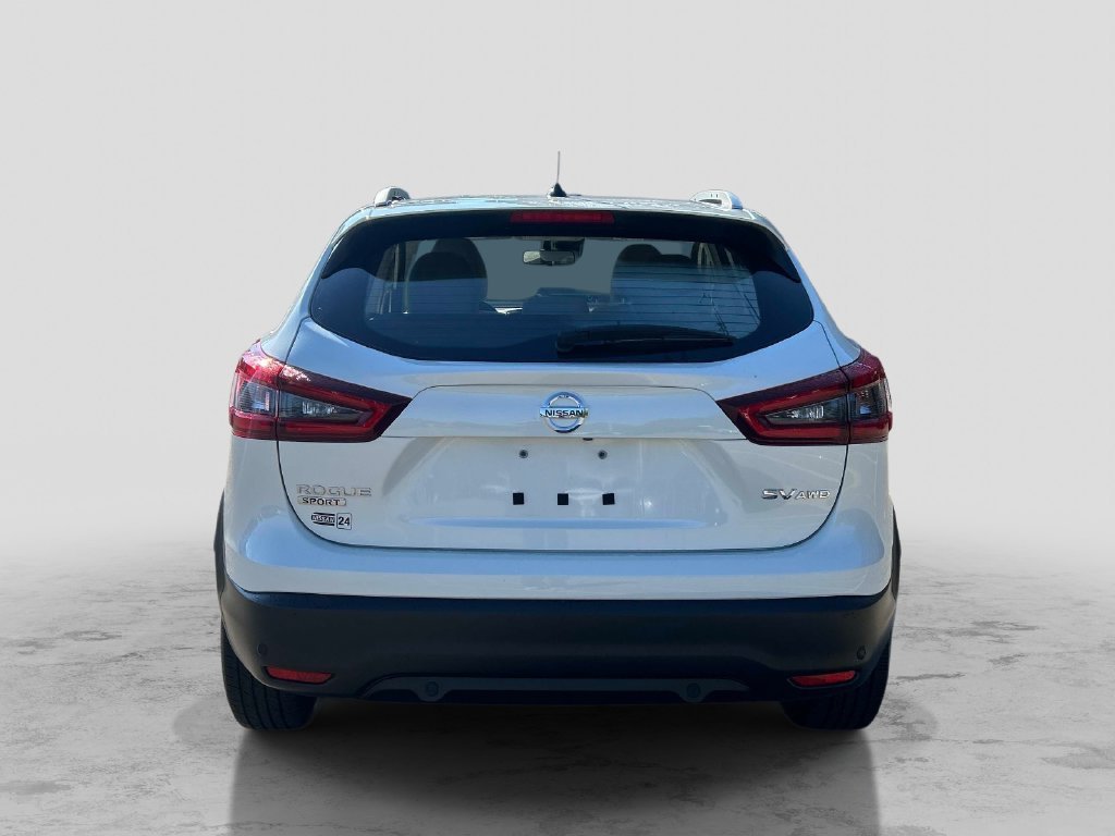 Used 2020 White Nissan SV image 4
