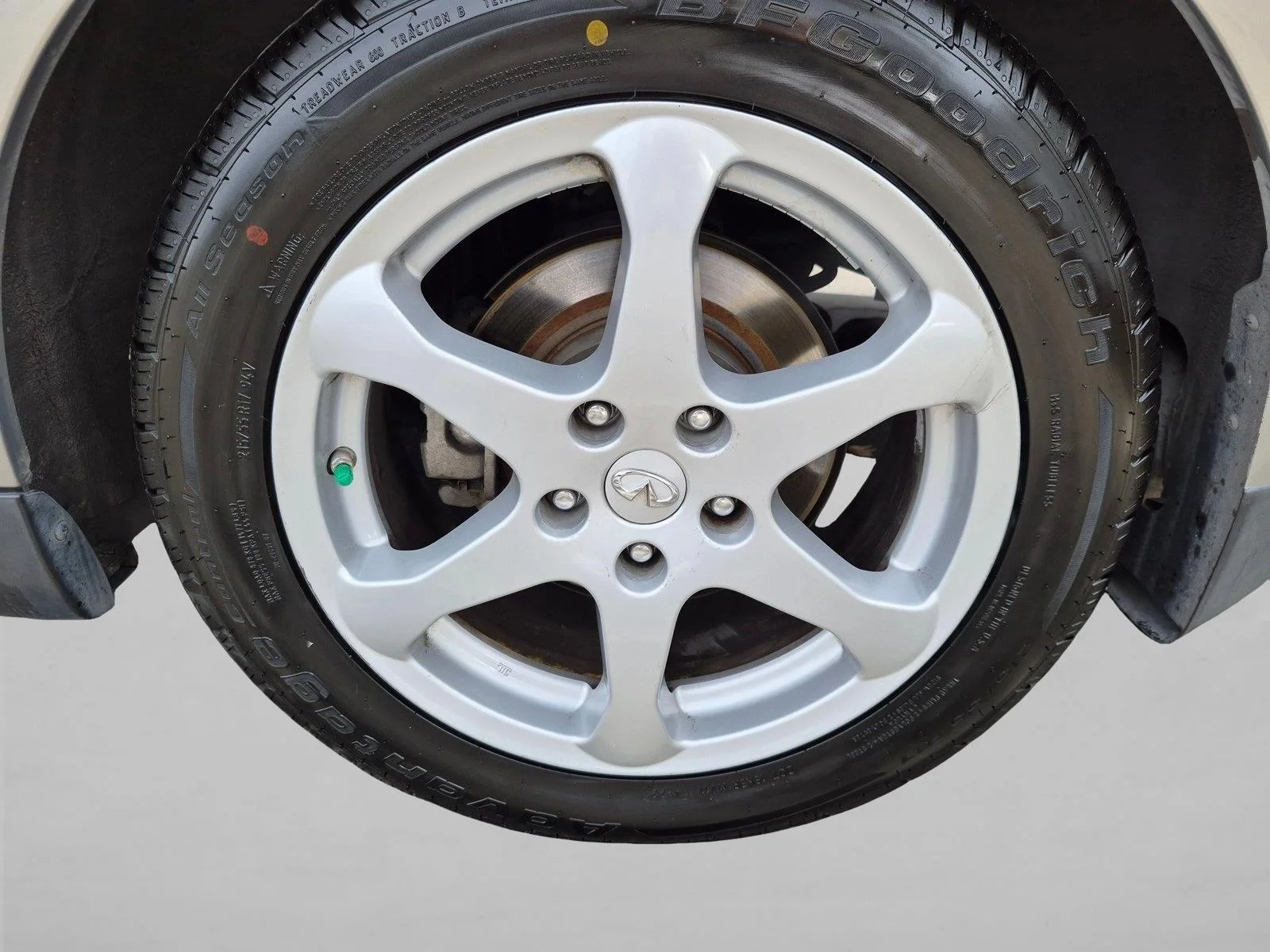 Used 2004 Gold INFINITI w/Leather image 21