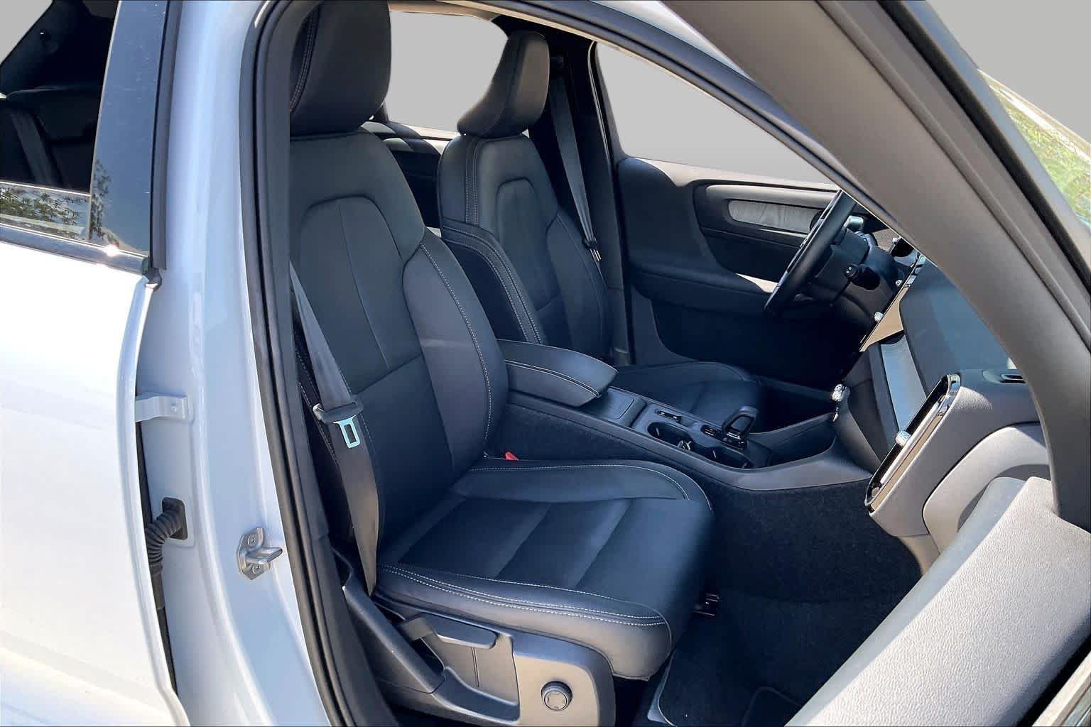 Used 2026 Cloud Blue Volvo Core image 10