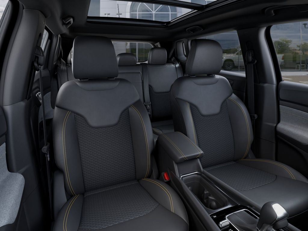 New 2026 Diamond Black Crystal Pearlcoat Jeep 85th Anniversary image 16