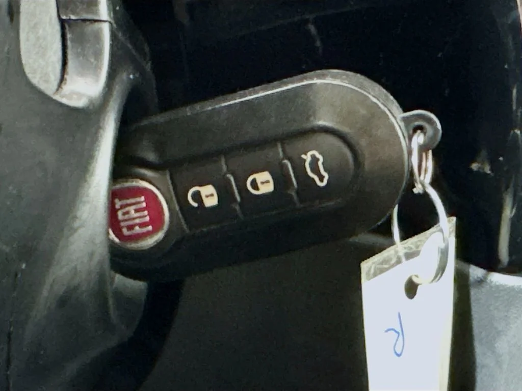 Used 2019 Silver FIAT Pop image 19