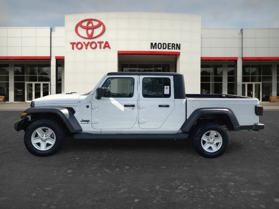 Used 2023 Bright White Clearcoat Jeep Sport S image 7