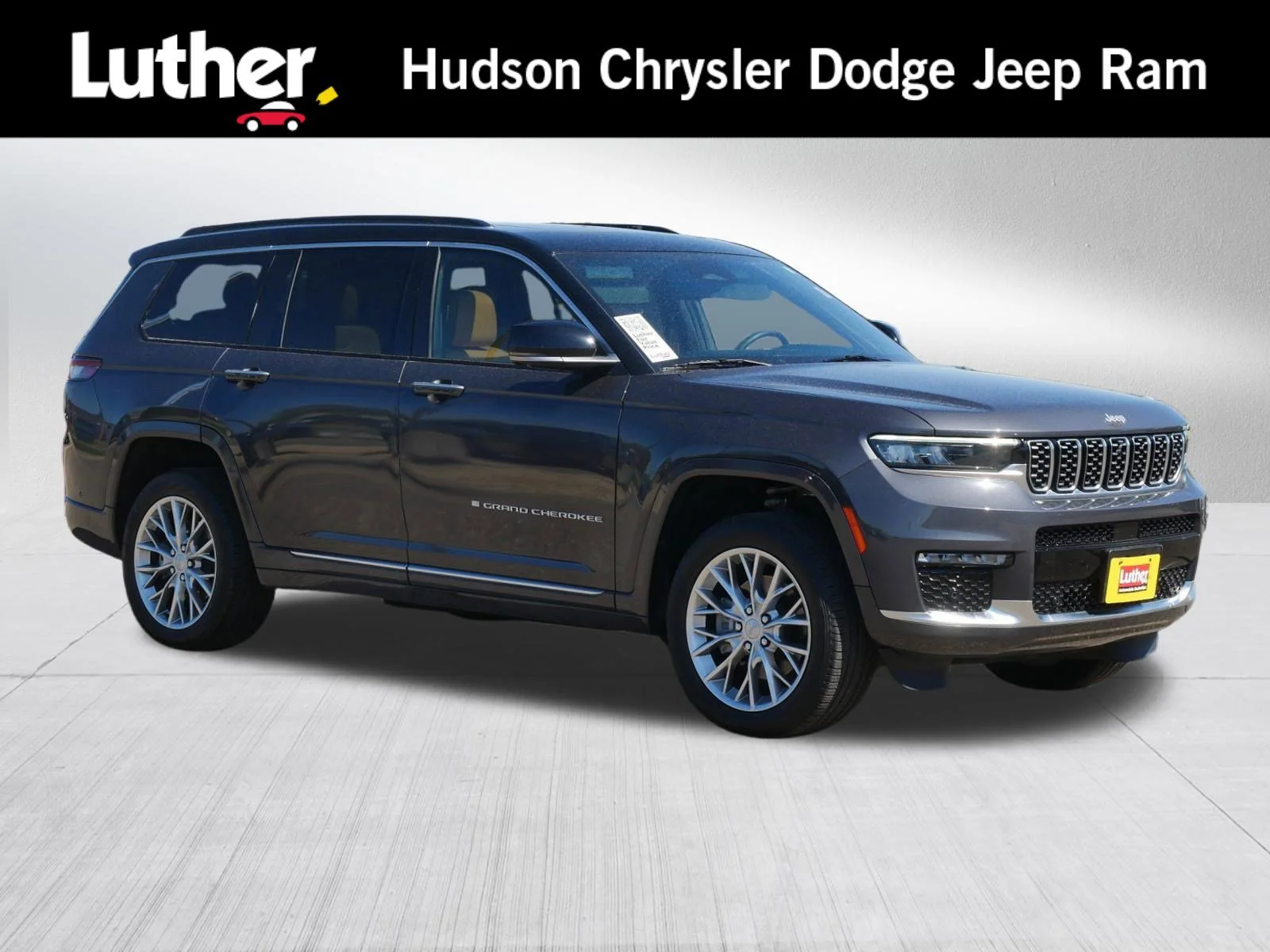 Used 2024 Baltic Gray Metallic Clearcoat Jeep Summit image 1
