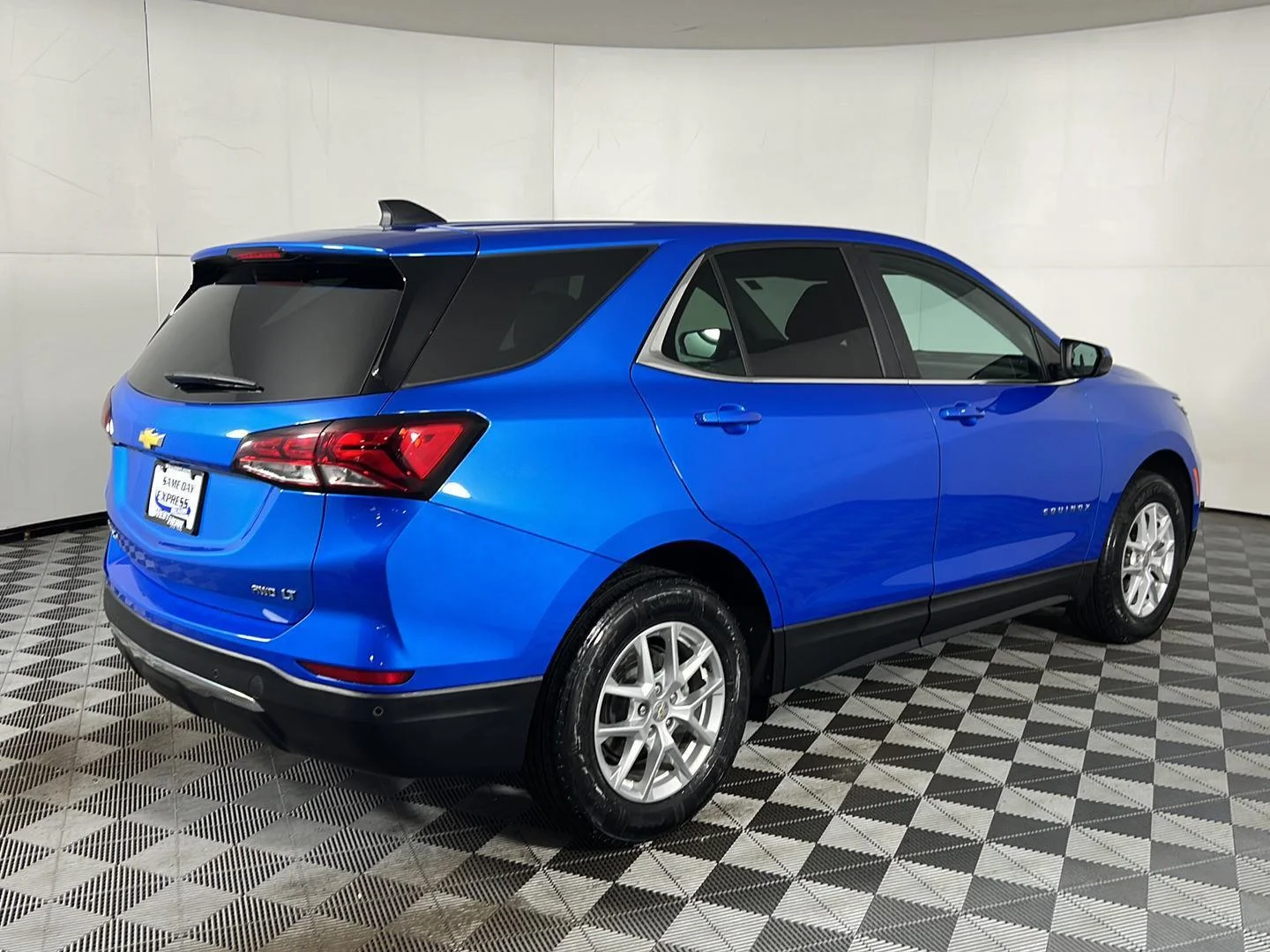 Used 2024 Riptide Blue Chevrolet LT image 19